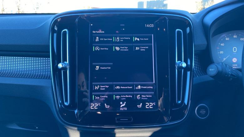 Volvo Xc40 2.0 B4P R DESIGN Pro 5dr Auto Petrol Estate